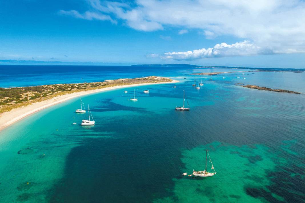 Von Ibiza nach Formentera – ein Segeltörn in die Chill-out-Zone