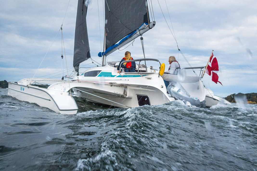 In crociera charter in Danimarca con il trimarano pieghevole