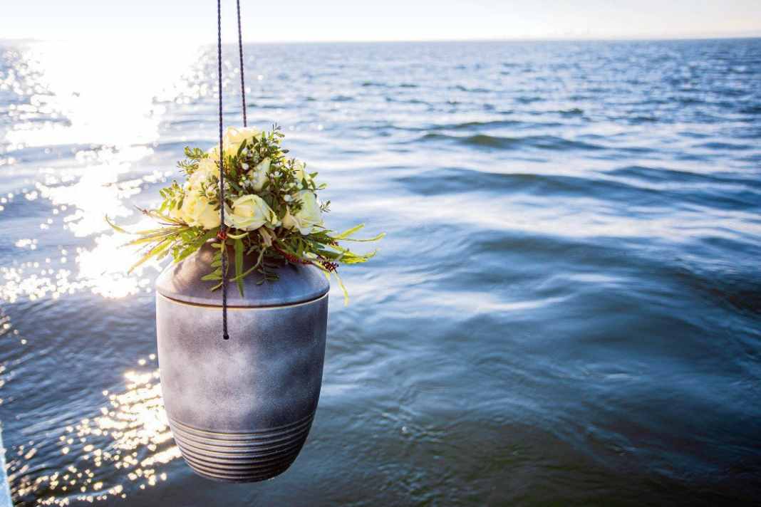 Wenn die allerletzte Fahrt über die stürmische Nordsee geht