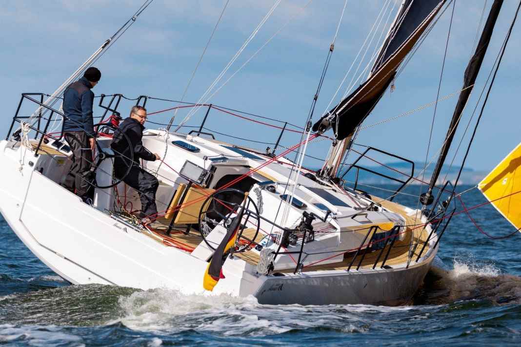 La mise à niveau du best-seller de Hanse testée par YACHT