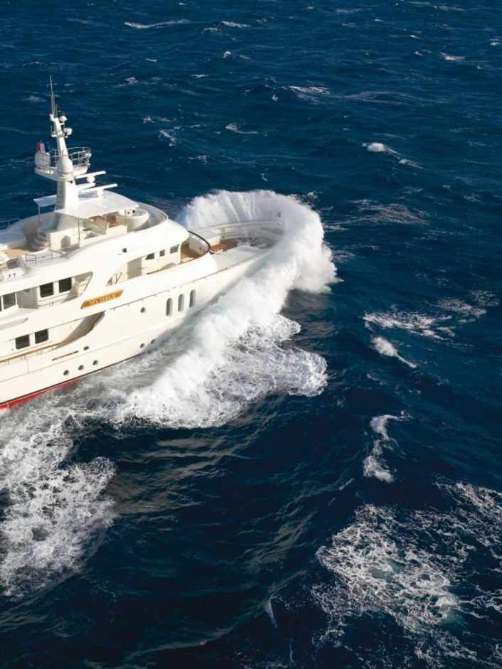 Seegängige Motorboote - Einmal über den Atlantik