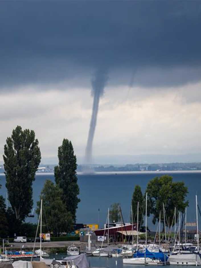 Trombes d'eau au lac de Constance - Sebastian Wache, météorologue diplômé, explique le phénomène