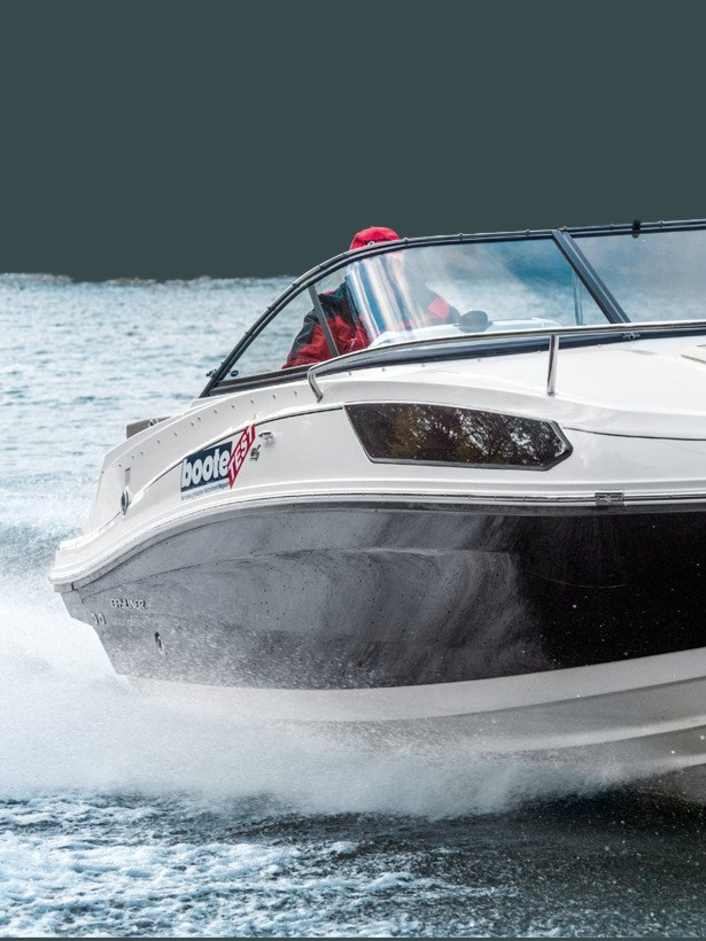 Bayliner VR5 Cuddy - Angehängt