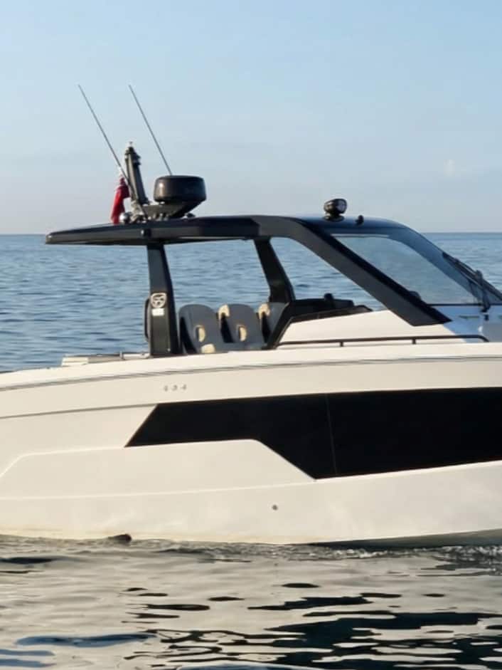 H Al Dhaen debuts with the DB 380SC