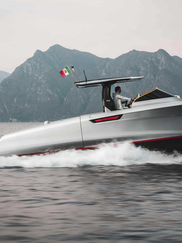 Racing car feeling on the water