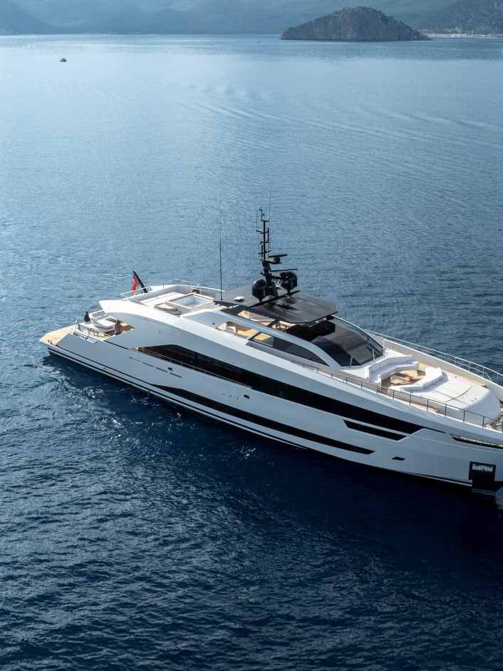 New 43-metre yacht celebrates its world premiere in Palm Beach