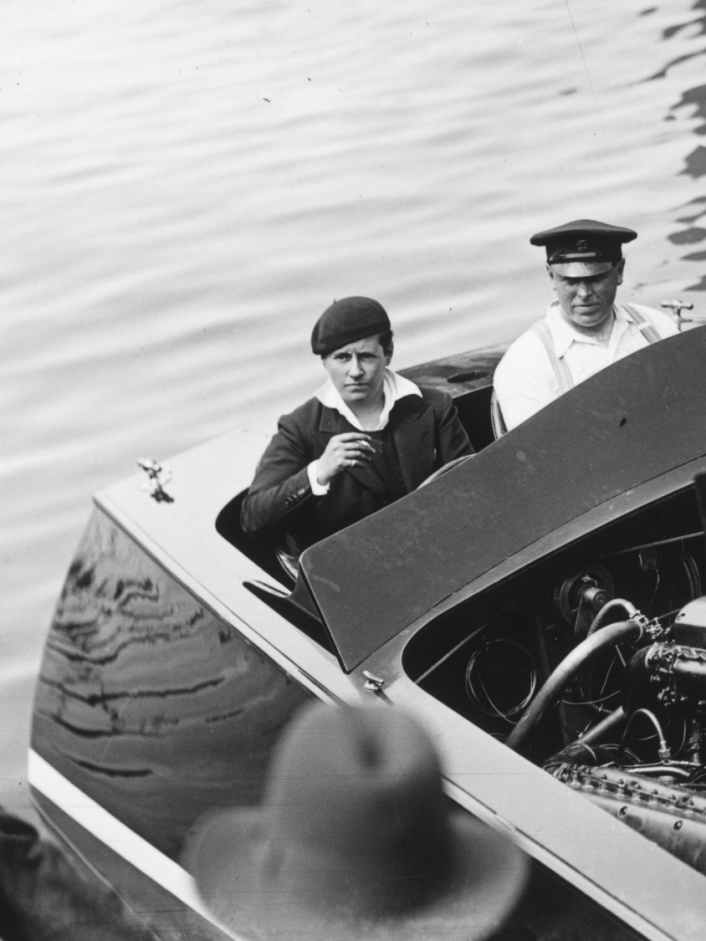 Pionierinnen im Motorboot-Rennsport