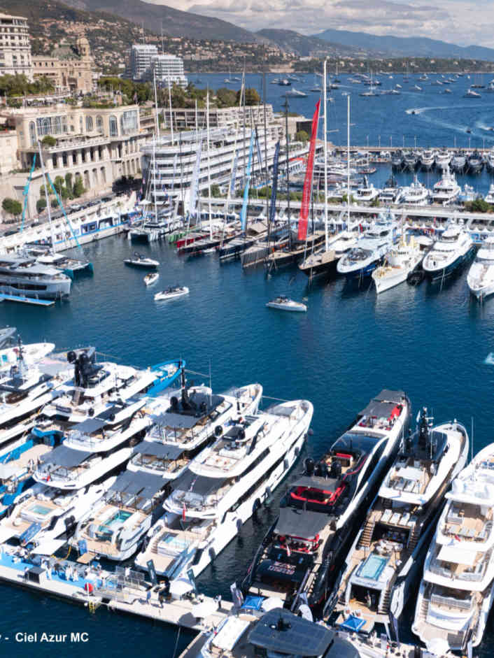Superyachts up to 54 metres