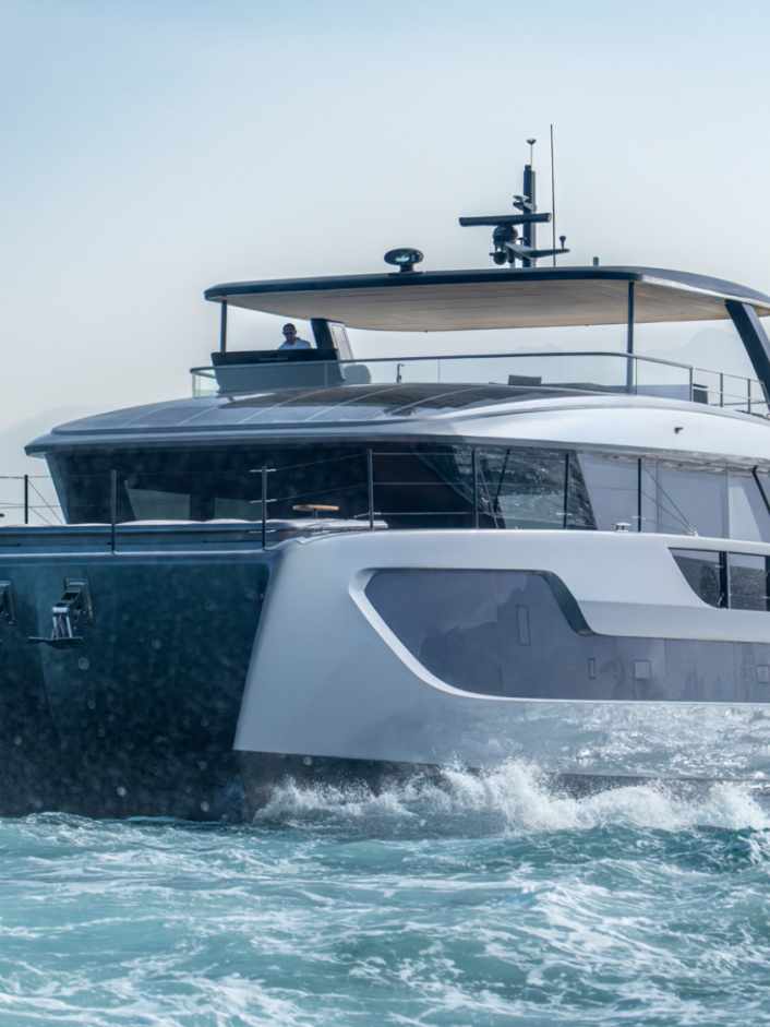 Wendiger Kat mit hybrider Antriebsoption