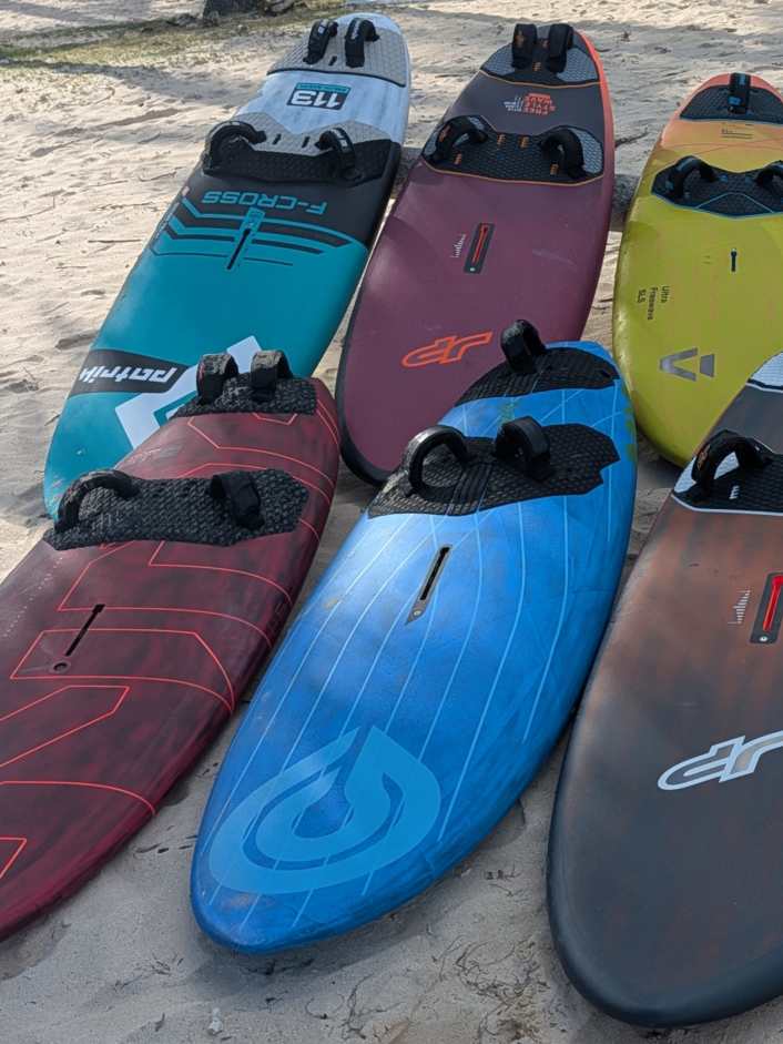 Diese Freemoveboards 115 sind im Test dabei - alle Features und Details