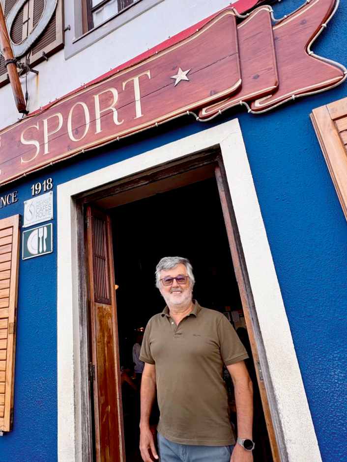 Comment le "Peter's Café Sport" à Horta est devenu le bar culte des skieurs de fond