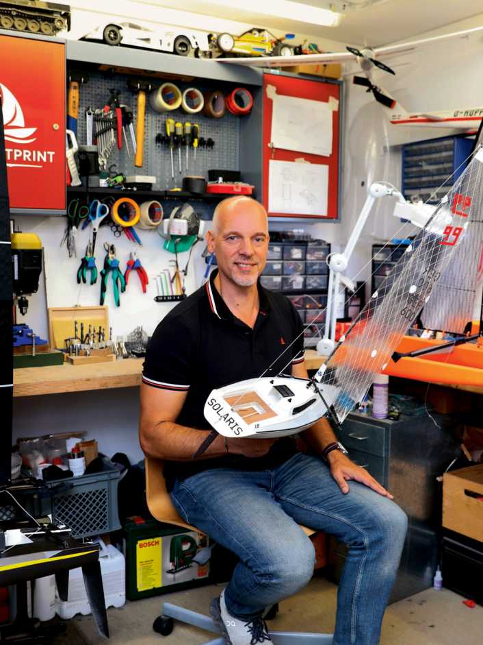 Ici, des maquettes de bateaux high-tech sont créées à l'aide d'une imprimante 3D