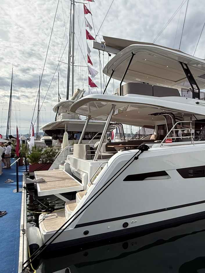 First pictures of the Loft under sail