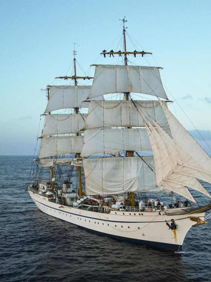 Schulschiff der Marine nimmt Kurs auf Amerika