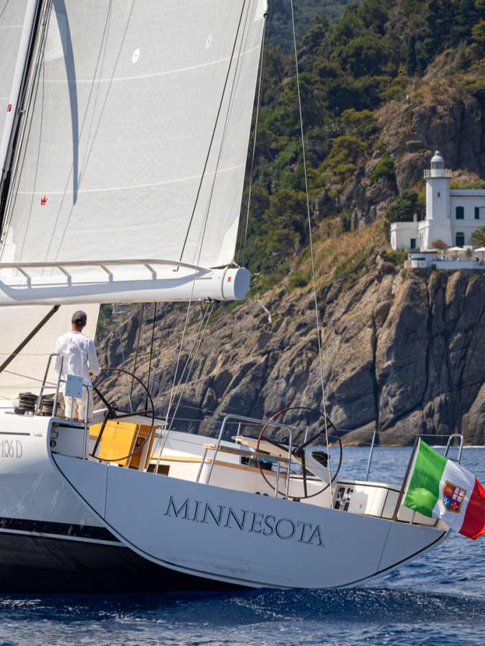 Cruiser in carbonio su misura di Maxi Dolphin