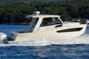 Two versions, a unique experience at sea