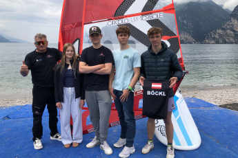 Ex-Regattasurfer starten neue Karriere als iQFOiL-Trainer
