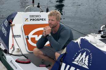 Michael Walther has to abort SUP Atlantic crossing after collision