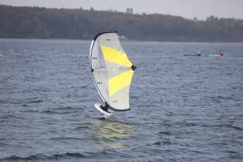 Upwind-360 when wingfoiling - two casual versions for practising