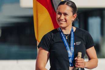 Mit klarem Kopf und Downwind-Dominanz – WM-Bronze für “Resi” Steinlein