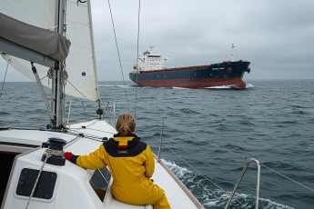 Standing bearing - when there is a risk of collision and how to react correctly