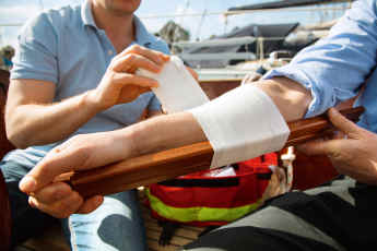 Injuries on board - what to do in an emergency