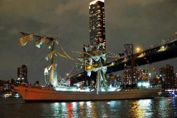 "Cuauhtémoc" returns to New York