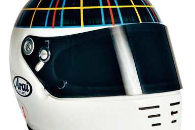 IM RÜCKSPIEGEL - Kennen Sie den noch? PORSCHE KLASSIK feiert die größten Rennfahrer und ihre Helme.