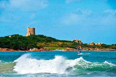 Spot Guide Sardinien Nord - die besten Windsurfspots im Überblick