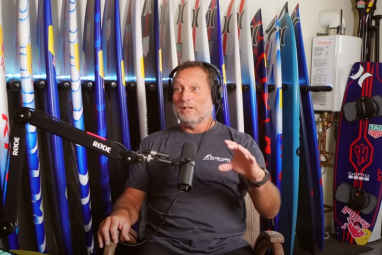 Waterman Dave Kalama über abenteuerliche Windsurf-Zeiten, große Wellen und Foilen