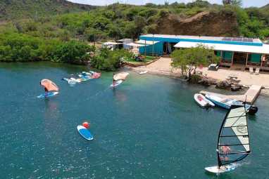 Die besten Windsurf-Spots auf Curaçao