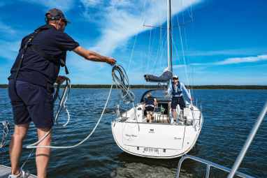 Towing assistance vs. recovery - which is which?