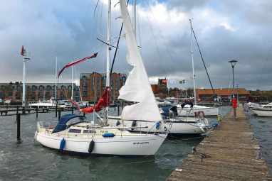 Storm in the harbour - how to secure your yacht