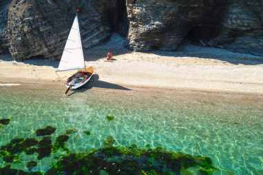 With the dinghy to Troy - and beyond