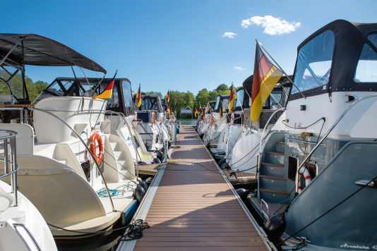 Legal security when chartering