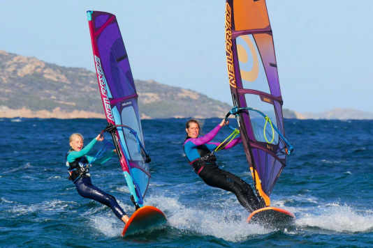 How to turn children into enthusiastic windsurfers