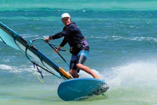 Caps, Hüte und Tücher zum Surfen im Test