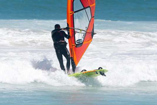 How to ride the Board-360 on the wave