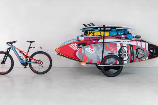 Bike trailer for board transport put to the test