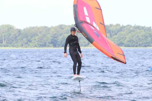 Wingfoiling with a harness - these ropes & harnesses make sense