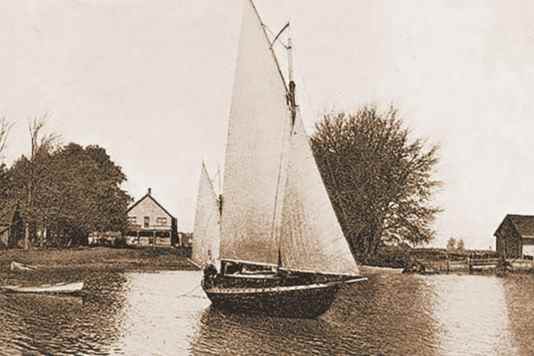 Four friends sail the original loop of the United States