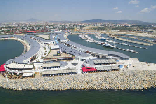 Neue Marina im Raum Istanbul