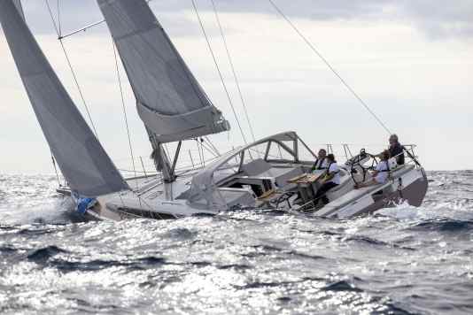 Un pezzo forte della costruzione di yacht sul banco di prova