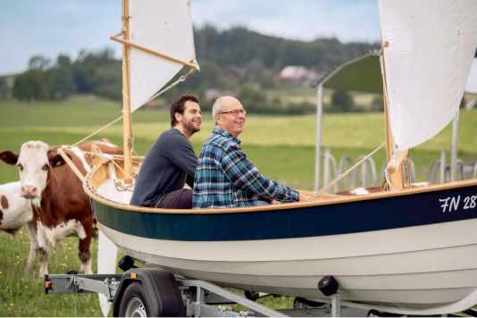 Familie Vochezer baut einzigartige Holzsegelboote – in den Bergen
