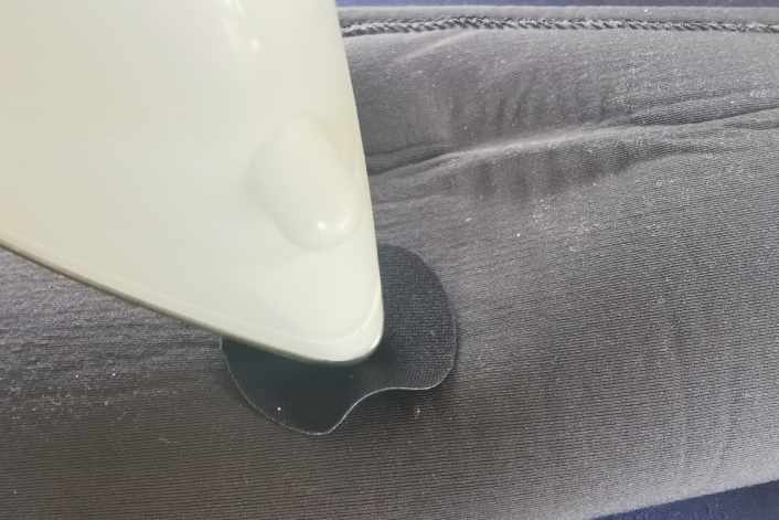 Neoprenanzüge reparieren mit den M2 Hot Melt Patches