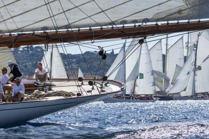 Masse und Klasse – Regattawoche mit 243 Yachten aus 13 Jahrzehnten