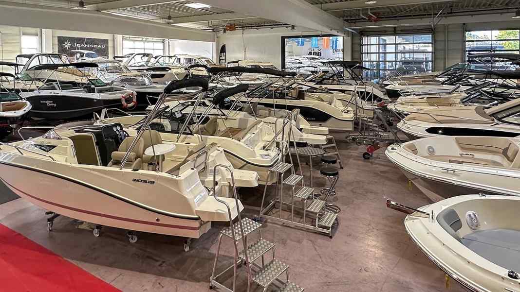 Über 150 Boote beim Late Night Shopping