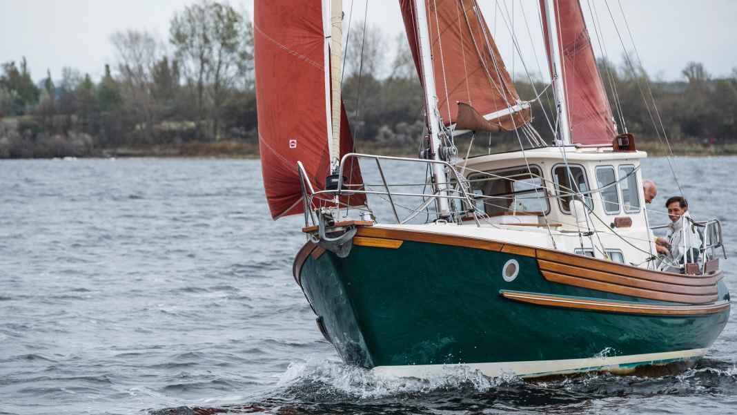 Bateau à moteur pour tous les temps en test d'occasion