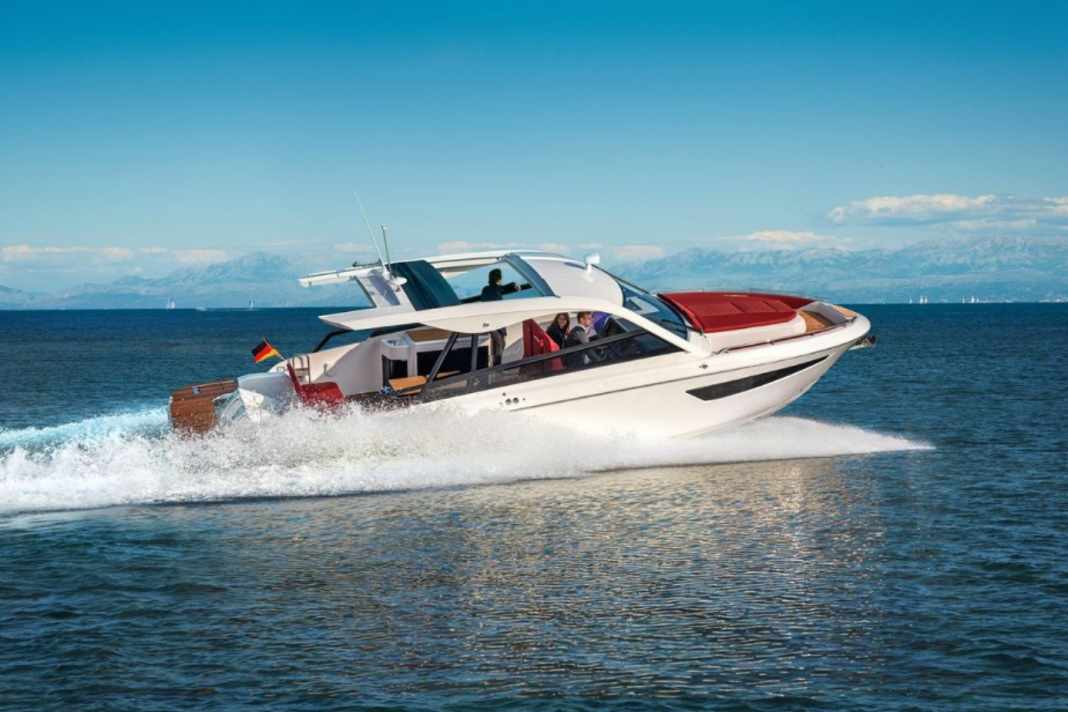 Daycruiser mit Außenborder - Bavaria Vida 33 HT