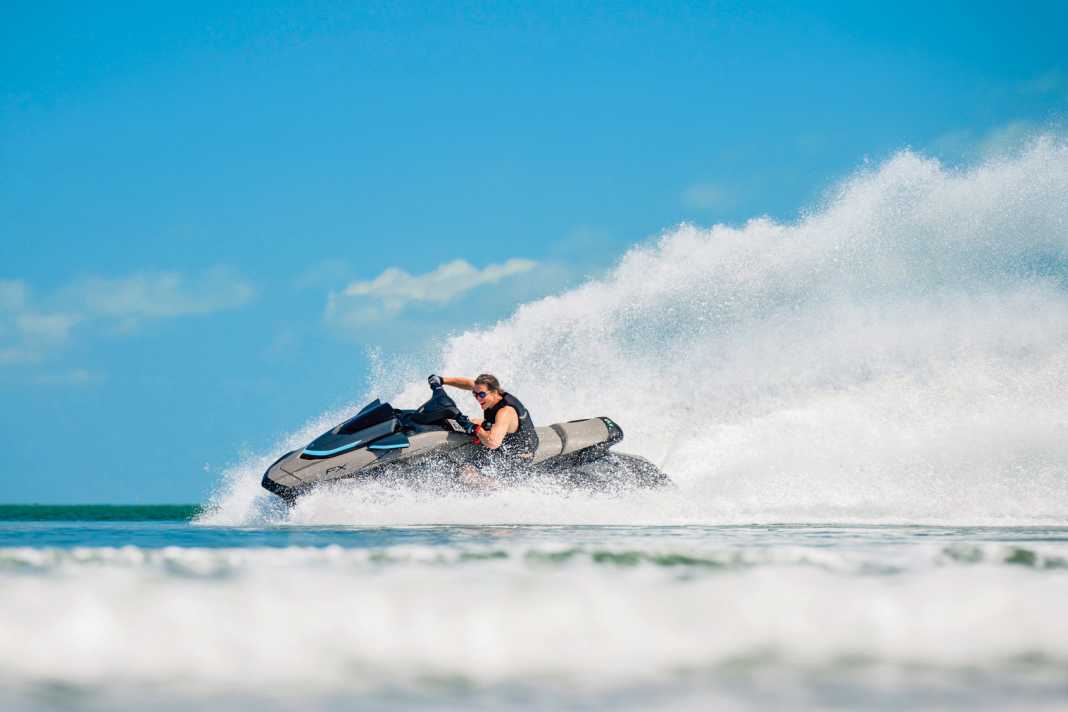 Seven Yamaha waverunners in a big comparison test